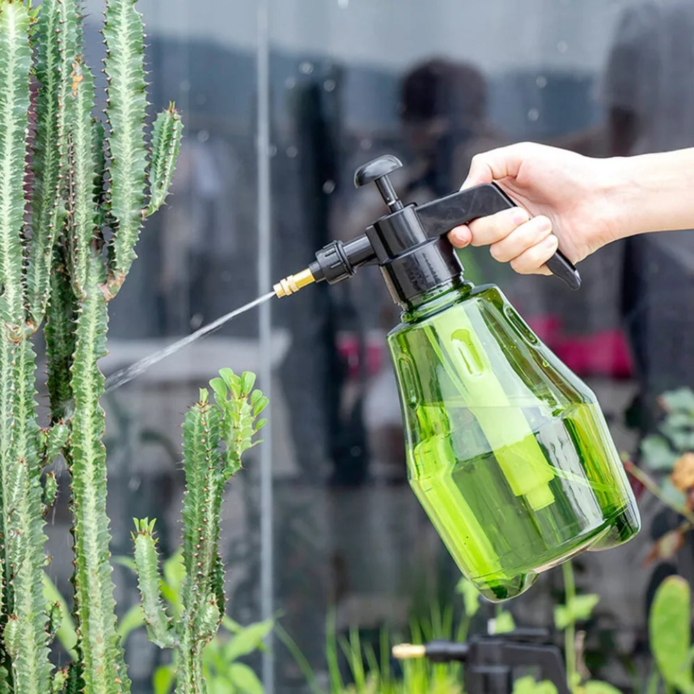 Garden Watering Pot with Sprinkler and Spray