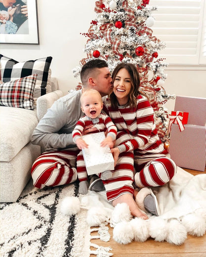 🔥Clearance Sale - 49% OFF🎄-Best Matching Christmas Family Pajamas